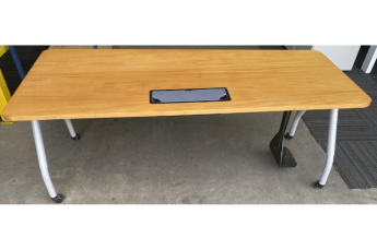 Trapezoid Table(portable)