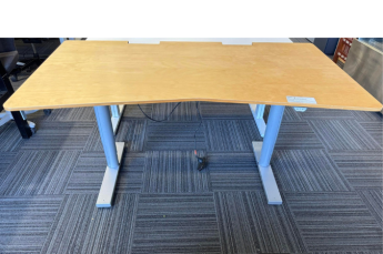 Kinnarps Electric Height Adjust Desk 