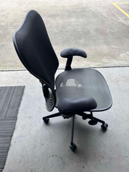 Herman Miller Mirra1- Butterfly