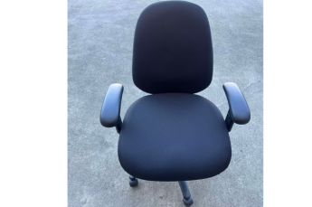 Black Task Chair/arms (buy 5 get 1 FREE)