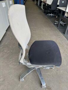 Formway LIFE Chair