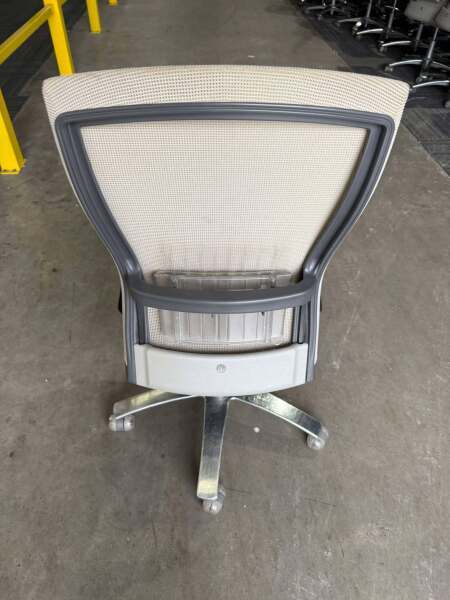 Formway Life Chair