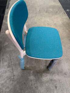 StyleCraft OKIDOKI Visitors Chair- Green (new)