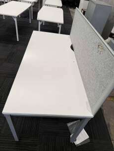 Desk with Detachable Partition 1800mm