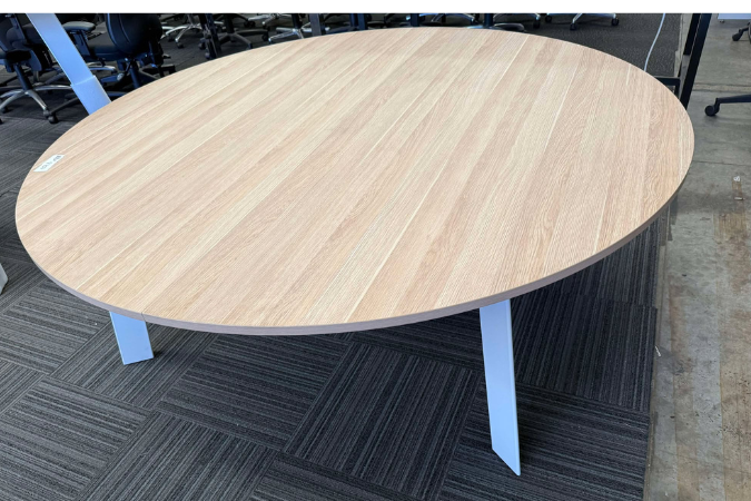 Oki Doki Boardroom Table (new) 2000mm