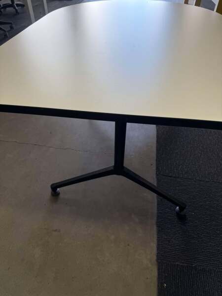 Thinking Ergonomix Desk 1500mm